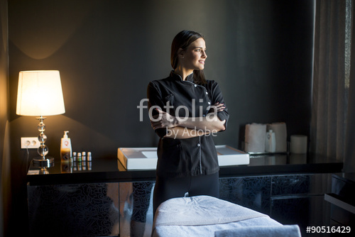 500_F_90516429_EZ3ubSixVtZ7D0Dlcj9BUzEs3SGuVfRZ-1_2.jpg